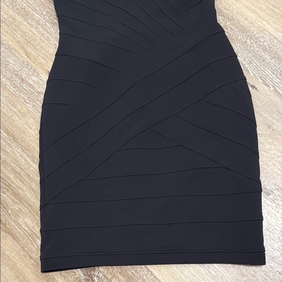 Adrianna Papell Size 10 Black Ruffled Sweetheart Midi Dress - Picture 9 of 12